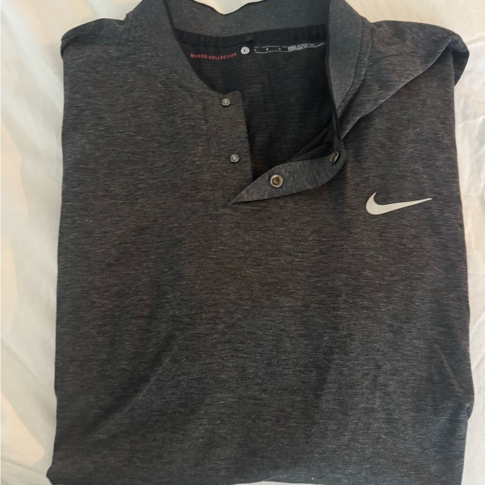 Nike Men's Gray tiger woods golf shirt